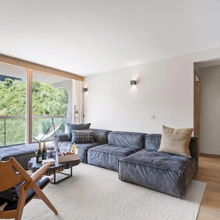 Moderne A Avec Acces Skis Aux Pieds, 6 Adultes Et 2 Enfants, Parking Inclus - Fr-1-562-82 * Courchevel